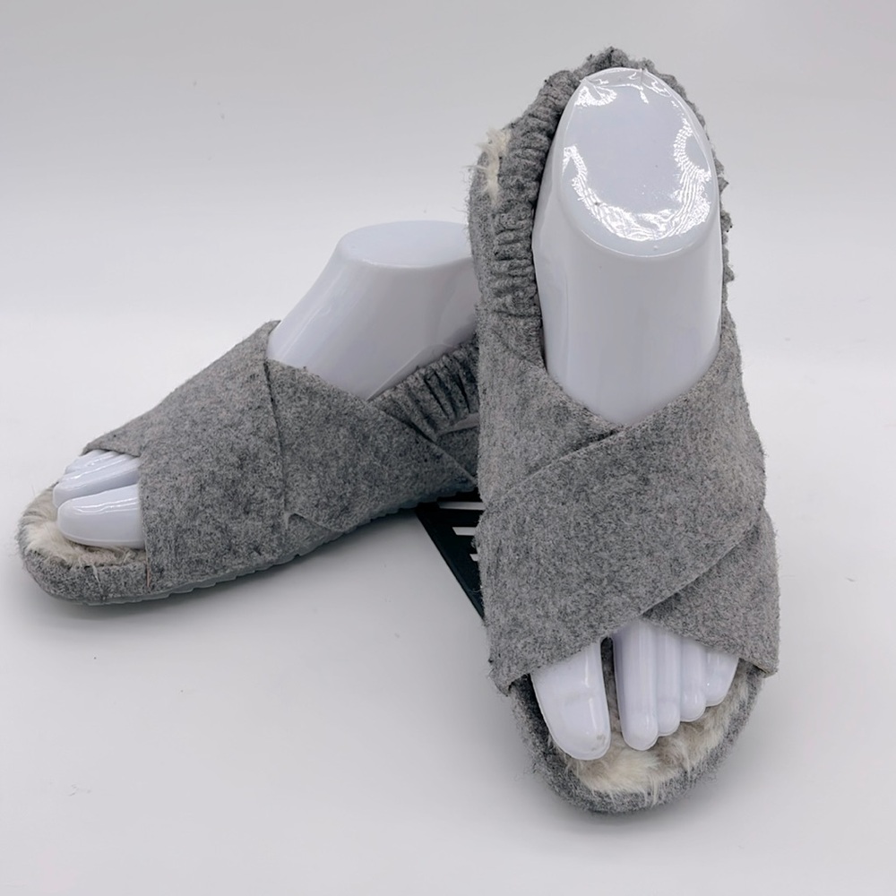 Cole Haan Women’s Size 7.0 Gray Mojave Criss-Cross Wool Comfy Slingback Slippers - Picture 1 of 8